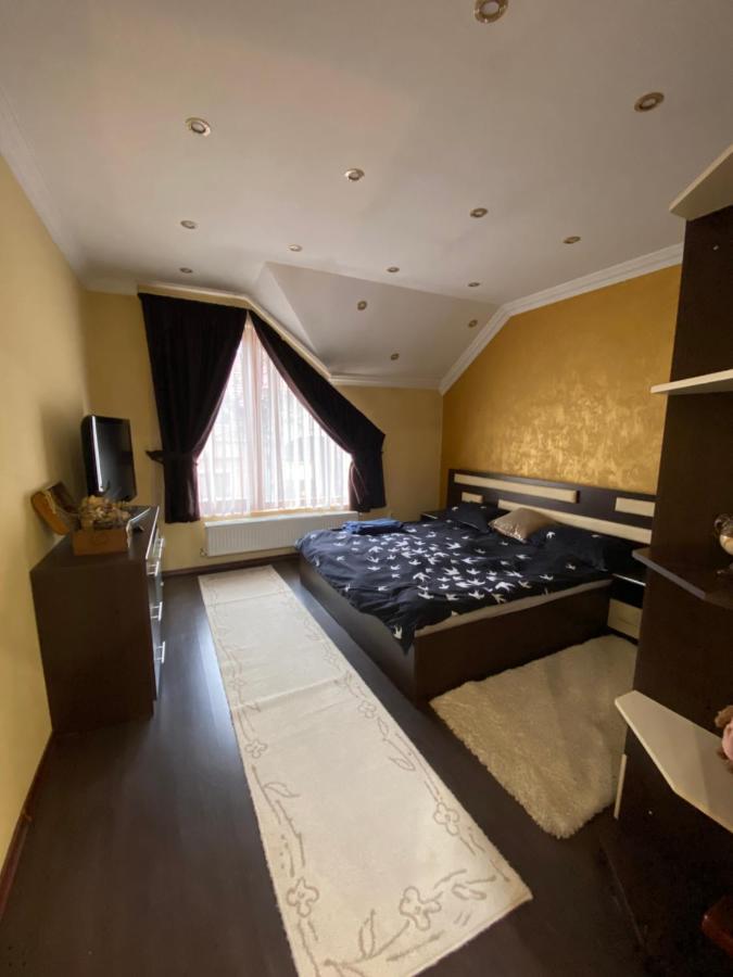 Central Apart Lejlighed Oradea Eksteriør billede